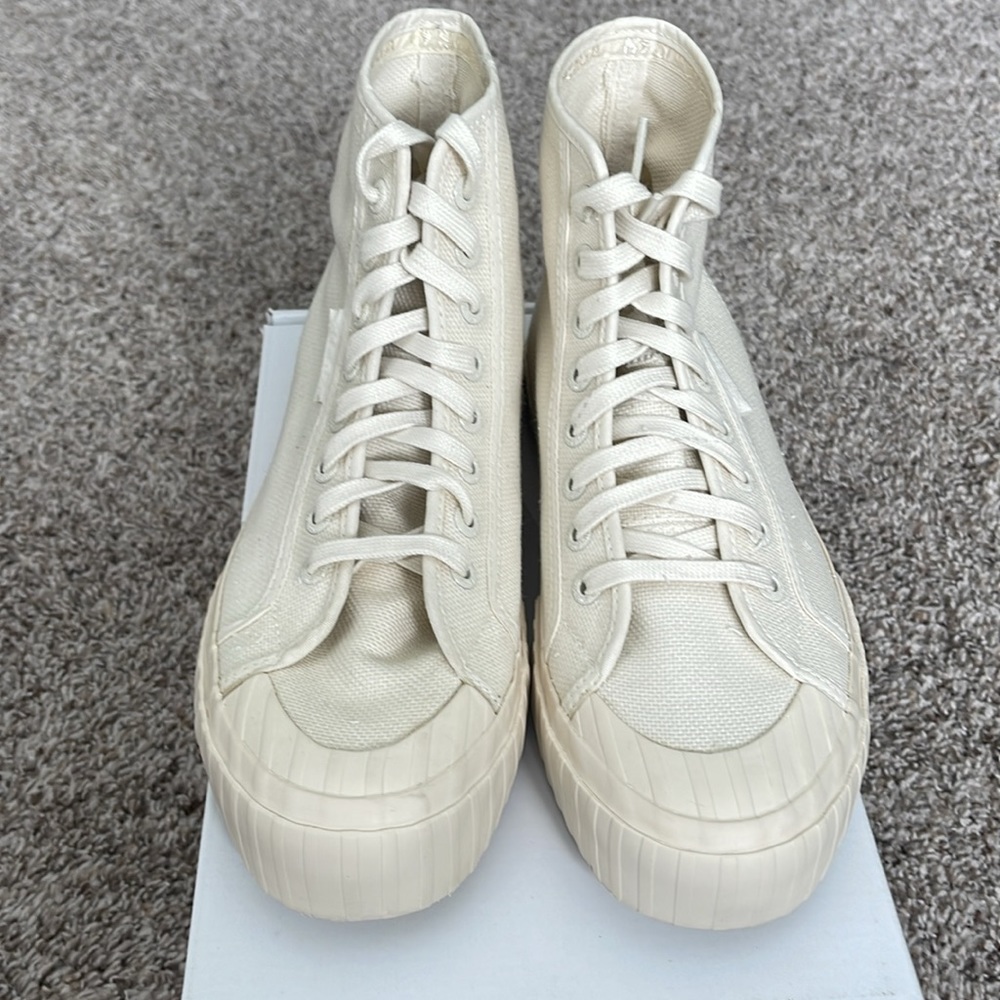 Superga hitop sneakers. Size 41